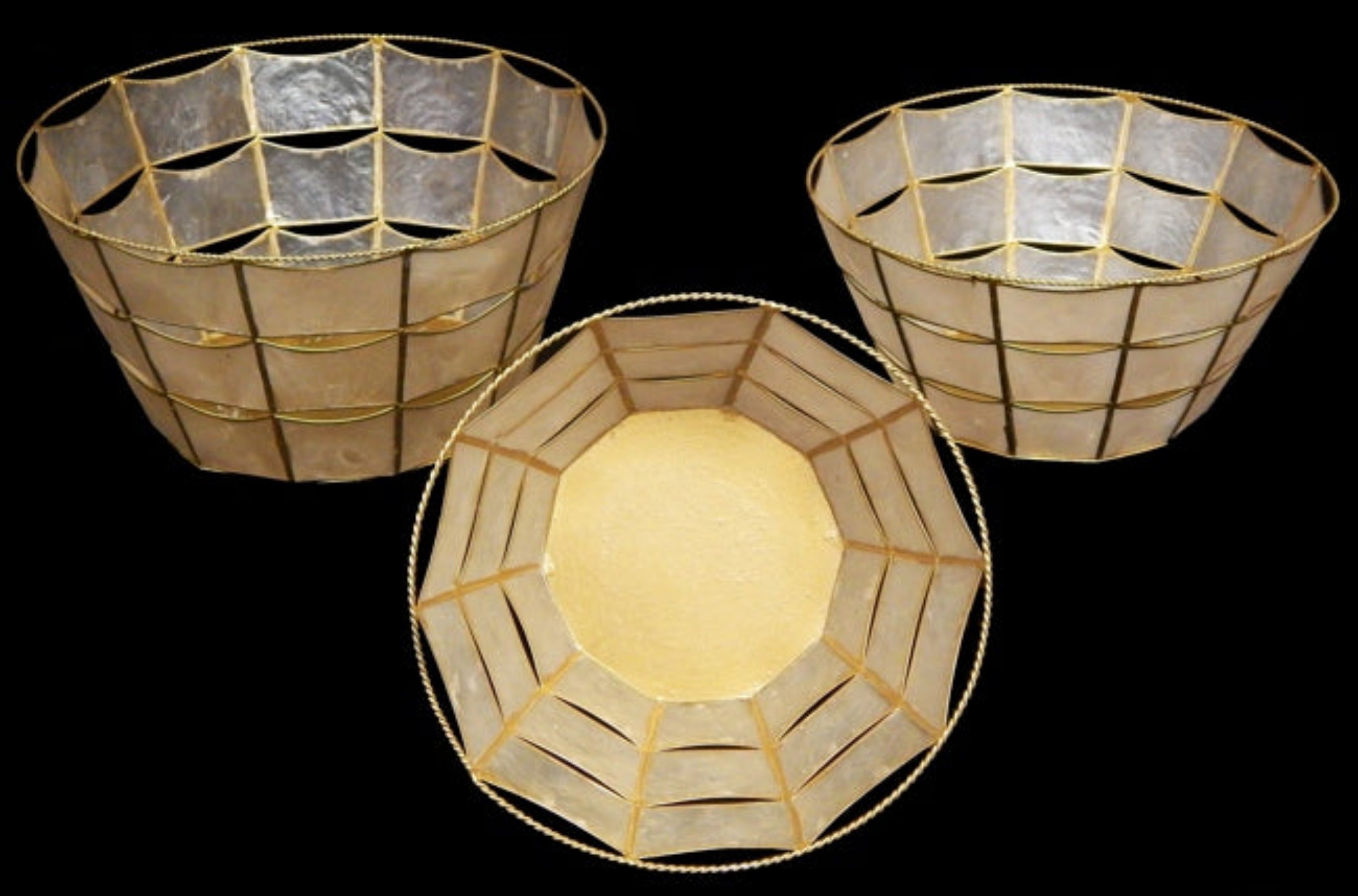 Capiz hand crafted oval 3 piece graduated basket set 10x5" sold by the set   22726